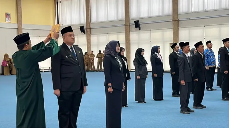 Bintan Lantik Sejumlah Pejabat, Tiga Kepala OPD Bergeser