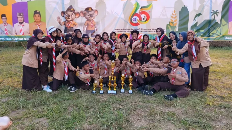 MIS Islamiyah Kijang Raih Juara Umum Hari Pramuka ke-65