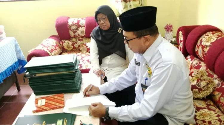 Menjelang Supervisi Akademik, Hendry Cover Perkuat Kesiapan Guru MIN Lingga