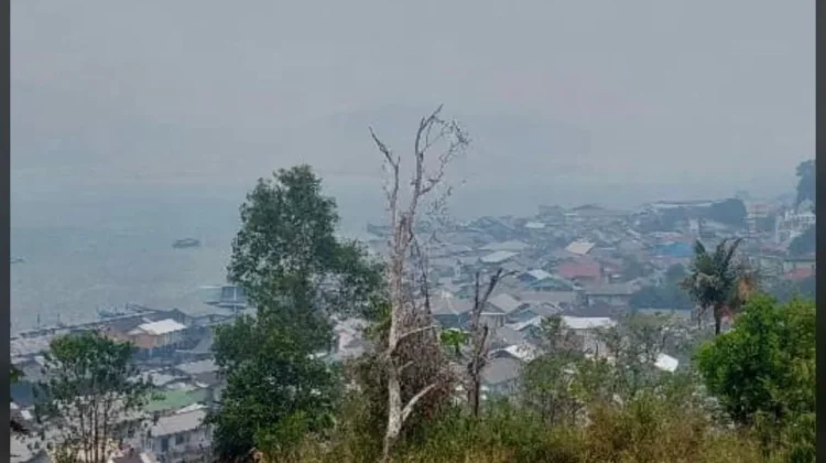 Kabut Asap di Tambelan Bertahan Dua Pekan, Warga Diimbau Kurangi Aktivitas di Luar