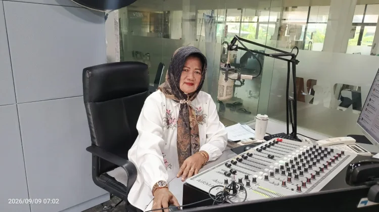 Mantan Penyiar RRI Tanjungpinang Larmi Karli Kembali Mengudara