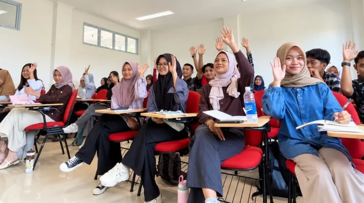 UMRAH Terapkan Kelas Bilingual, Perkuat Kompetensi Mahasiswa Hadapi Dunia Kerja