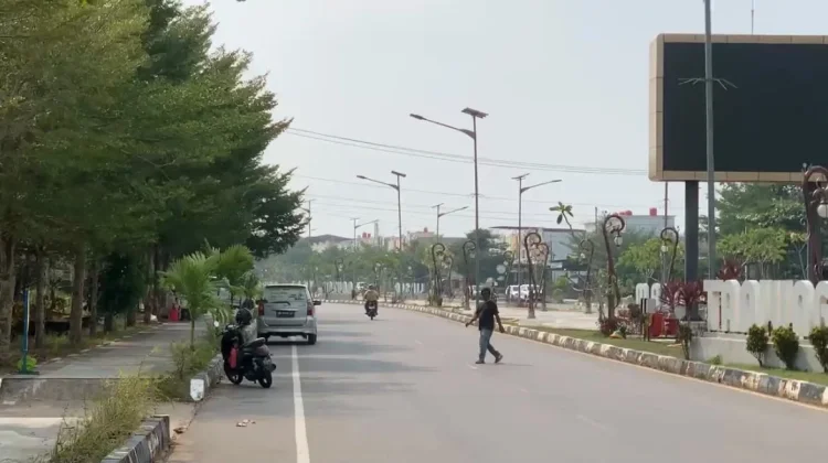 Kabut Asap Kepri Dipengaruhi Kebakaran Hutan Kalimantan