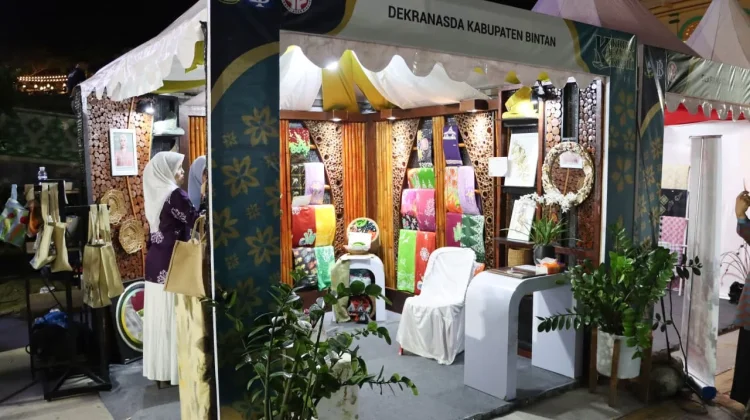 Dekranasda Bintan Raih Stand Terbaik se-Kepri di Dekrafest 2026