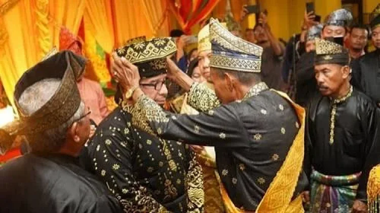 Tanjak, Mahkota Kehormatan Lelaki Melayu