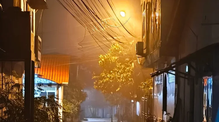 Hujan Lebat, Warga Heran Kabut Asap Masih Bertahan