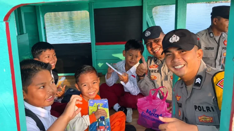 Polsek Siantan Hadir Ditengah Masyarakat pesisir Kepulauan Anambas