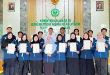 STAIN SAR Kepri Serahkan Sertifikat BNSP Mahasiswa