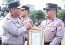 Anggota Polres Anambas Mendapat Penghargaan dari Kapolda Kepri