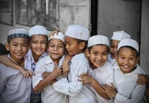 Menanamkan Tanggung Jawab Ibadah Anak saat Puasa