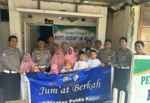 Ditlantas Polda Kepri Bagi Kebaikan saat Bulan Ramadan