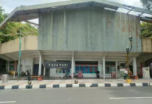 Masyarakat Menyayangkan Gedung Kaca Puri yang Terbengkalai