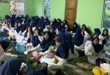 Bukber Perdana MTs Aqidatunnajin Daik Perkuat Silaturahmi Madrasah
