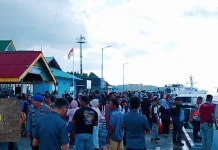 Arus Mudik Lingga Melonjak, Kapal Penuh Penumpang Semua