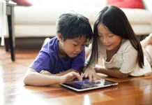 Pro Kontra Orang Tua Soal Larangan Media Sosial untuk Anak di Bawah 16 Tahun