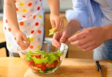 Cara Membiasakan Anak Suka Makan Sayur dan Buah