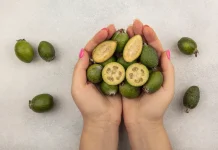 Buah Pinang Simbol Adat dan Kehormatan