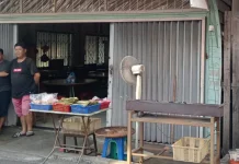 Pedagang Otak-otak di Pelantar Tanjungpinang Keluhkan Sepinya Pembeli
