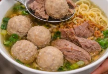 Bakso Jadi Rebutan Warga usai Lebaran, Obati Rindu Kuah Bening