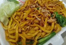 Gurih dan Manisnya Mie Bersatu dalam Mie Tarempa