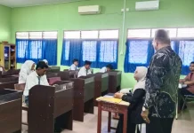 Hendry Cover Optimalkan Pembelajaran dan Tinjau UMBK di MAS Al-Barakah