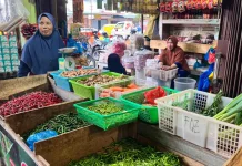 Harga Komoditas Turun, Pedagang Pasar Keluhkan Minimnya Pembeli