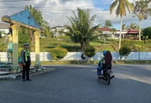 Pagi Sibuk, Polisi Turun Tangan Atur Lalu Lintas