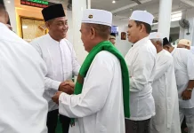 Tangis Haru Iringi Pelepasan Jemaah Haji Lingga