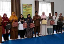 Wali Kota Lis Apresiasi Kebersamaan PGRI dalam Pelepasan Calon Jemaah Haji