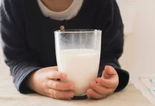 Benarkah Susu Bisa Bikin Lebih Tinggi?
