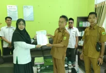 Kemenag Lingga Serahkan Dokumen Wakaf, Dorong Percepatan Legalitas Tanah