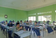 Gelar Ujian Madrasah, 52 Siswa Kelas 9 MTs Aqidatunnajin Ikuti Ujian Akhir