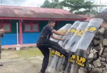 Satpol PP Lingga Asah Ketangkasan lewat Simulasi Dalmas