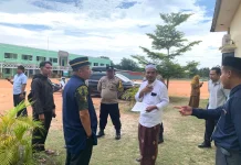 Kapolda Kepri Serahkan Sapi Kurban untuk Ponpes di Bintan