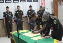 Kajari Bintan Lantik dan Ambil Sumpah PNS Baru