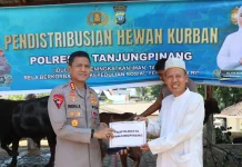 Polresta Tanjungpinang Salurkan Hewan Kurban ke Masjid dan Pondok Pesantren