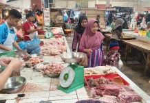 Daya Beli Masyarakat Menurun, Pedagang Pasar Keluhkan kurangnya minat Pembeli