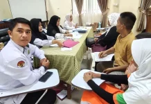 Antusiasme Peserta Didik, Daftar Ulang PMBM MTsN Tanjungpinang Berjalan Lancar