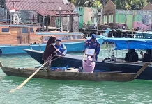 Puluhan Nelayan Tradisional di Pesisir Bintan Terima Bantuan Kebutuhan Pokok