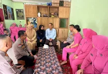 Polres Bintan Gelar Anjangsana dan Bagikan Bansos Jelang Hari Bhayangkara ke-80