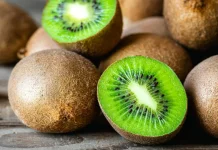 Kiwi, Buah Kecil Penuh Vitamin C