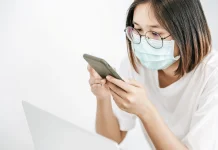 Google Dulu, Dokter Belakangan?