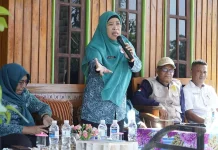 PKK Lingga Salurkan Bibit Kelapa, Dorong Pencegahan Stunting