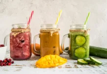 Smoothie atau Jus Buah, Mana yang Lebih Sehat?