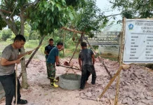 TMMD Ke-129 Kodim 0315/TPI Bangun Sumur Air Bersih untuk Warga Desa Busung