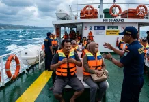 Arus Laut Kuat dan Angin Kencang, Waspadai Risiko Perjalanan Laut
