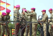 Pejabat Negara Sandang Kehormatan Korps Marinir di Lingga