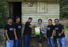 Puluhan Paket Beras Disalurkan di HUT ke-2 LMG