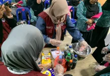 KKN UMRAH Kelompok 29 Olah Minyak Jelantah Jadi Sabun
