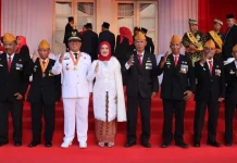 Wagub Nyanyang Pimpin Upacara Penurunan Bendera 17 Agustus 2026